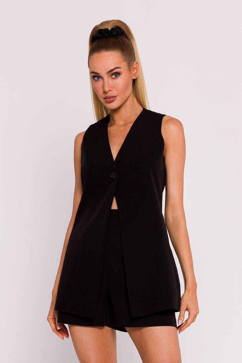 vest model 193617 Moe