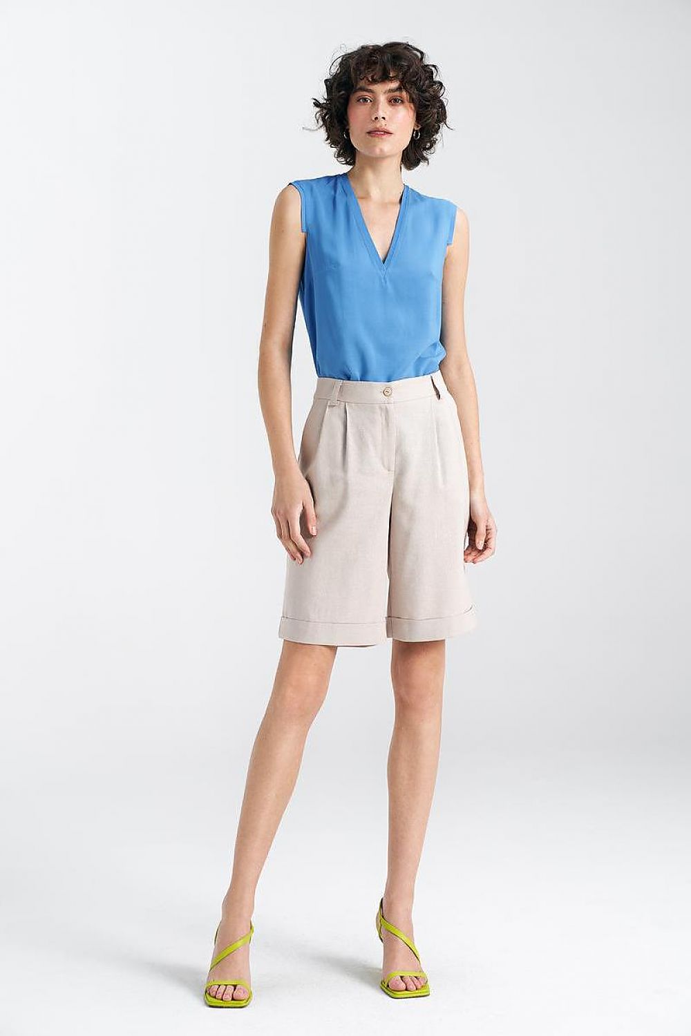 Shorts model 196993 Nife