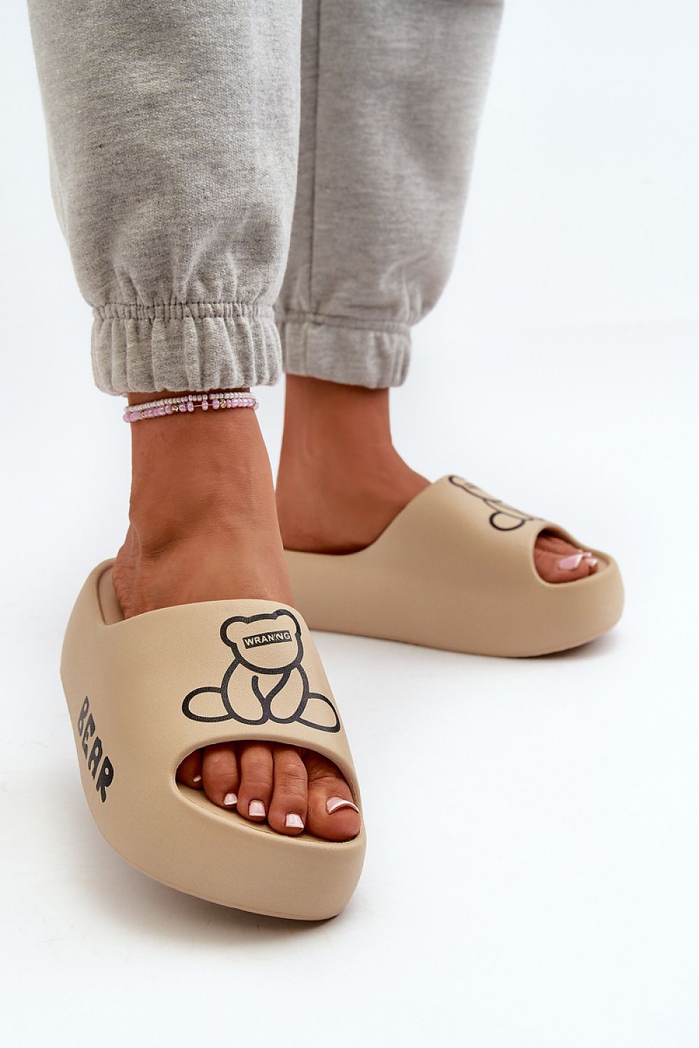 slippers model 198421 Step in style