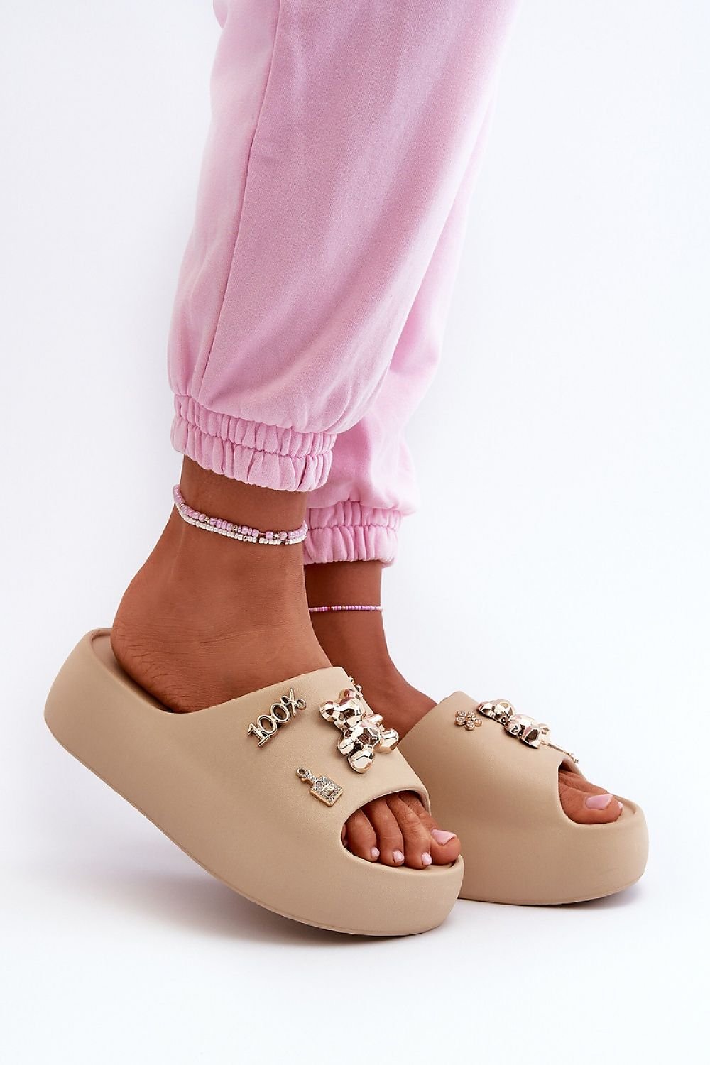 slippers model 198600 Step in style