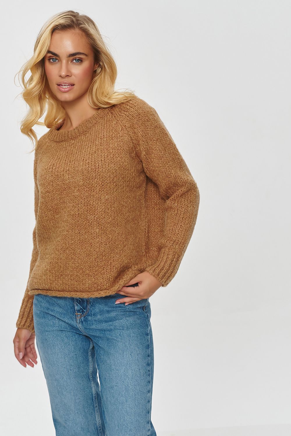 sweater model 201808 Makadamia