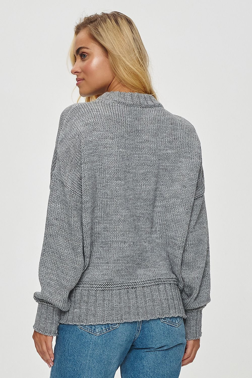 sweater model 201814 Makadamia