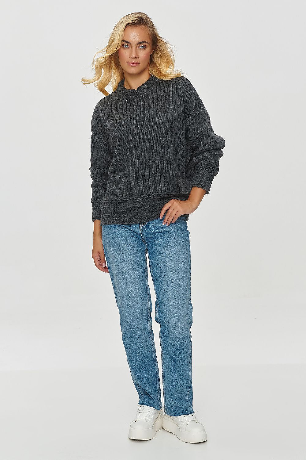 sweater model 201814 Makadamia