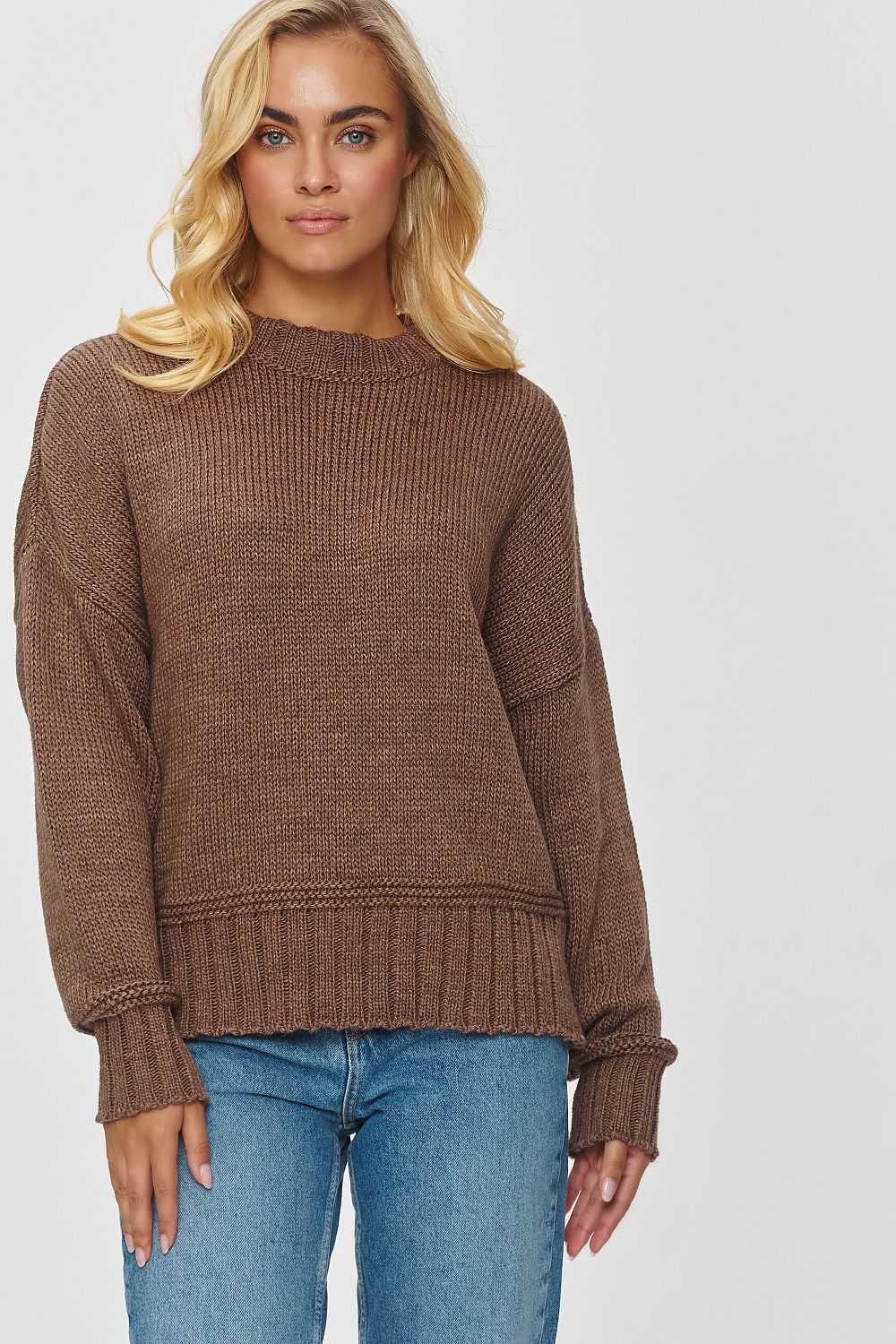 sweater model 201814 Makadamia
