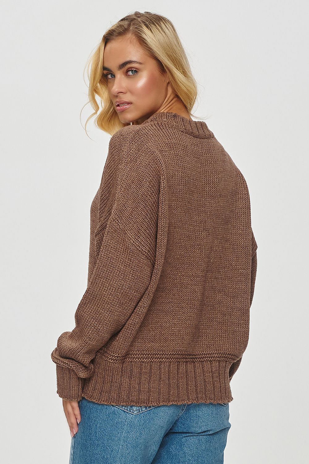 sweater model 201814 Makadamia