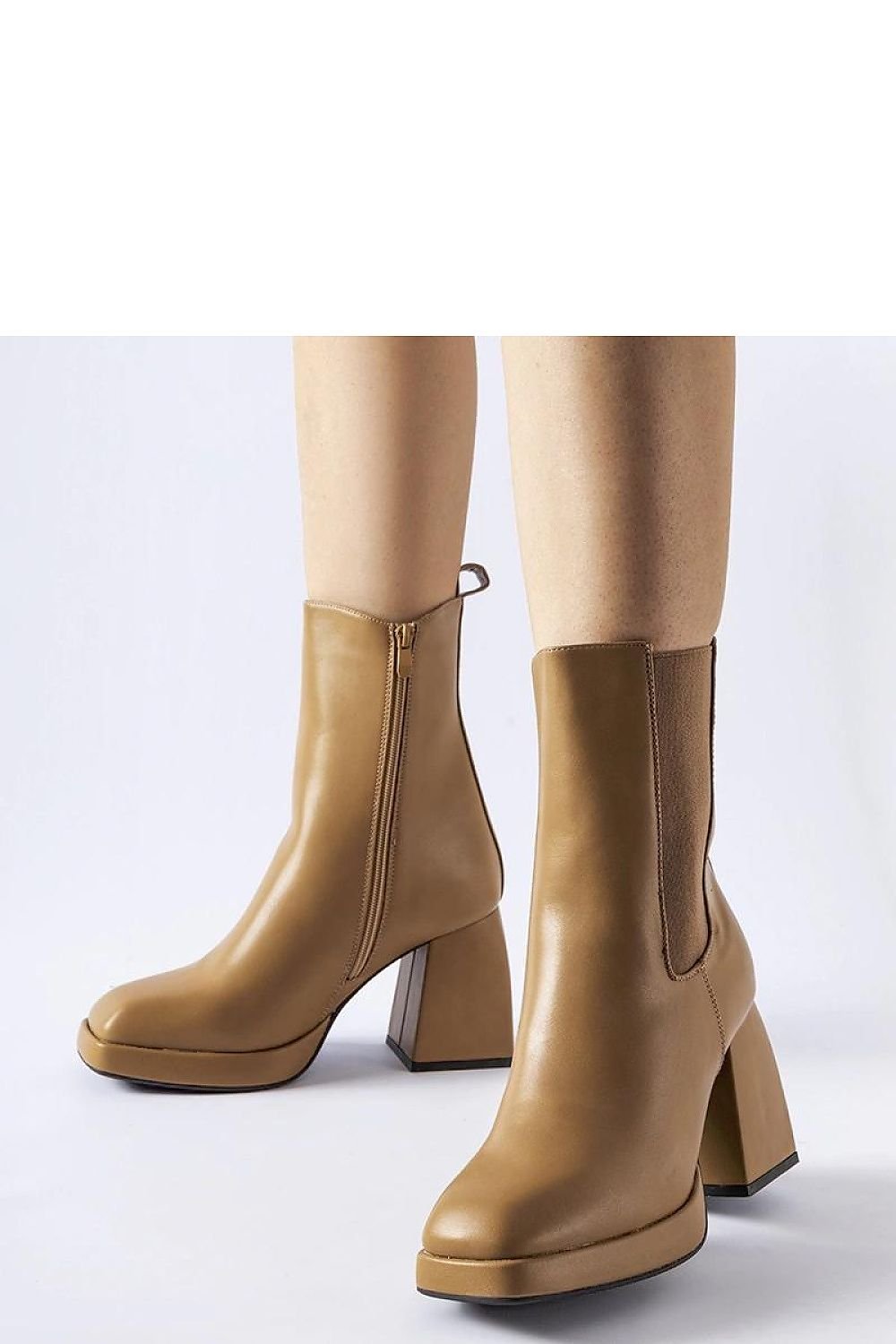 Boots on wedge heel model 204732 Solea