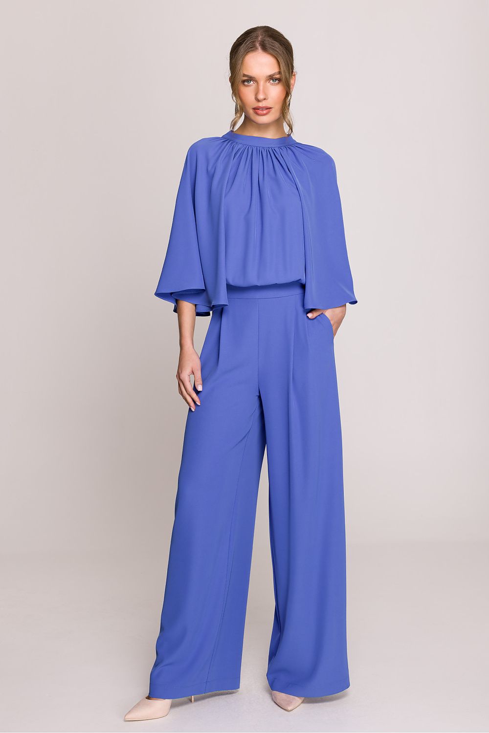 Elegante dames jumpsuit Serene Grace met kimonomouwen en wijde broekspijpen – stijlvol voor elke gelegenheid