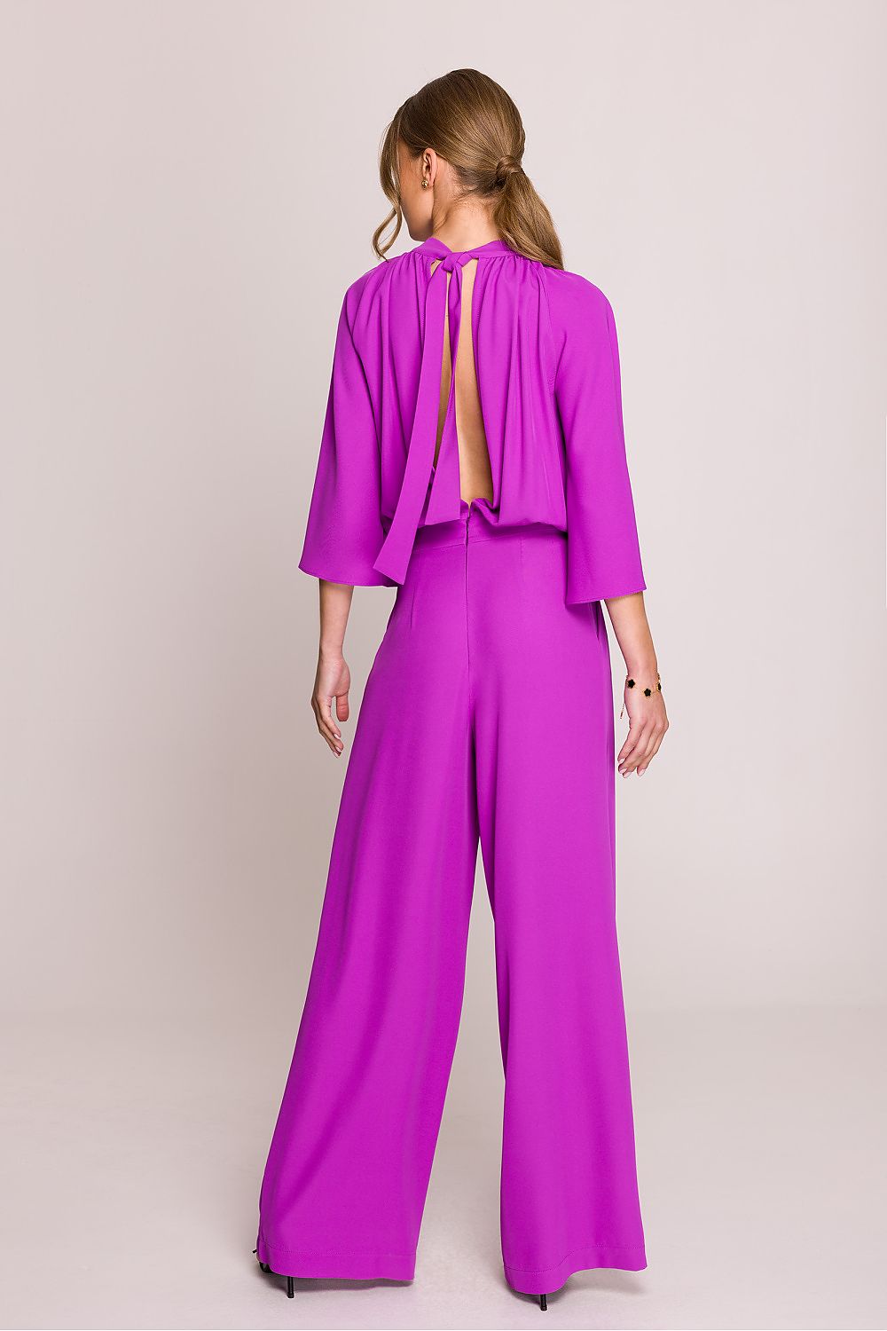 Elegante dames jumpsuit Serene Grace met kimonomouwen en wijde broekspijpen – stijlvol voor elke gelegenheid