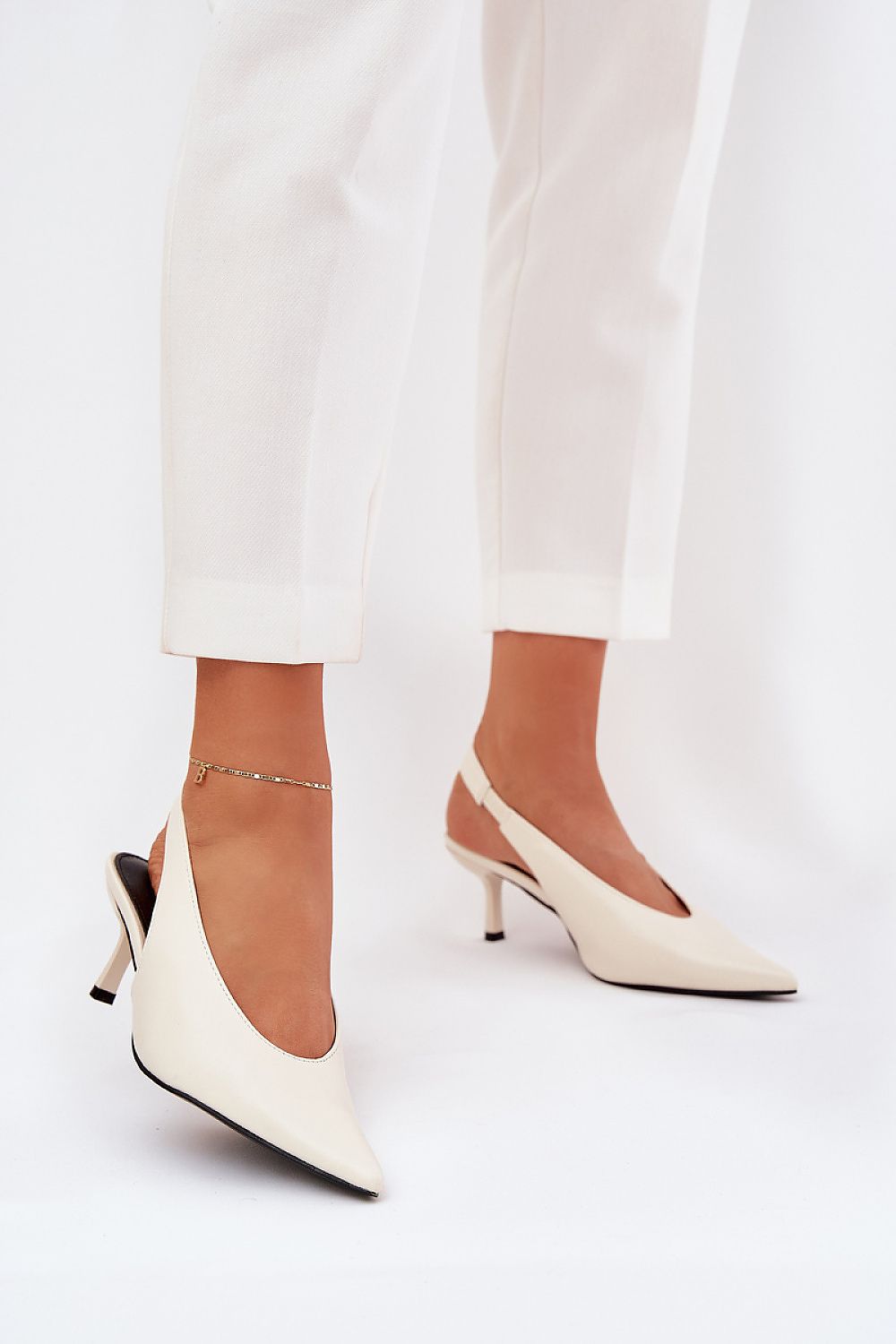 naaldhakken model 209437 Step in style