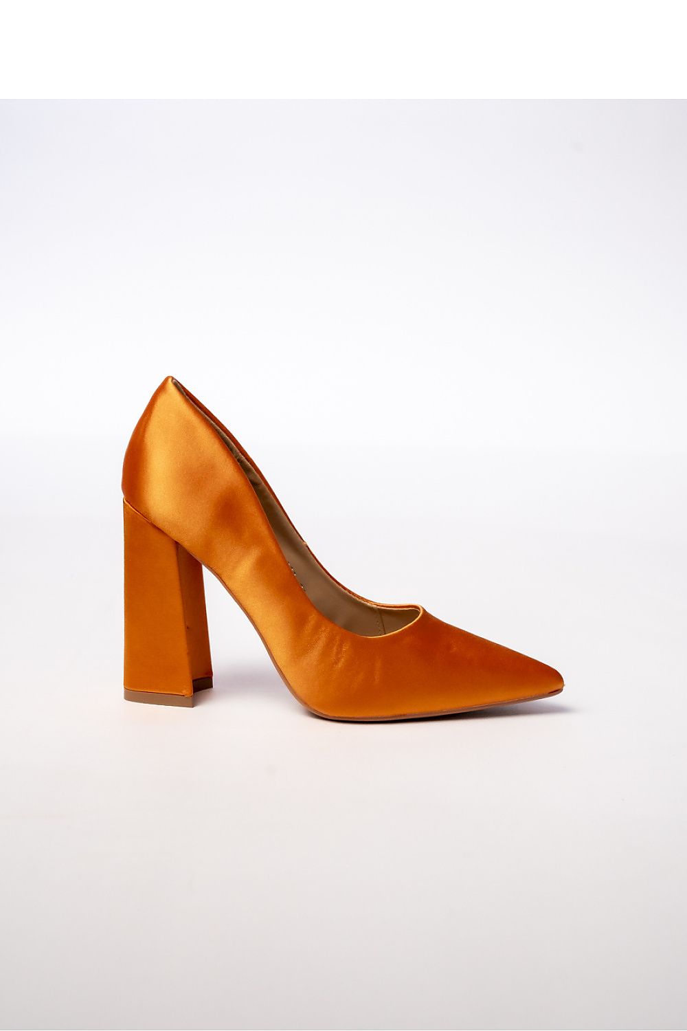 Pumps met dikke hak model 210530 Inello