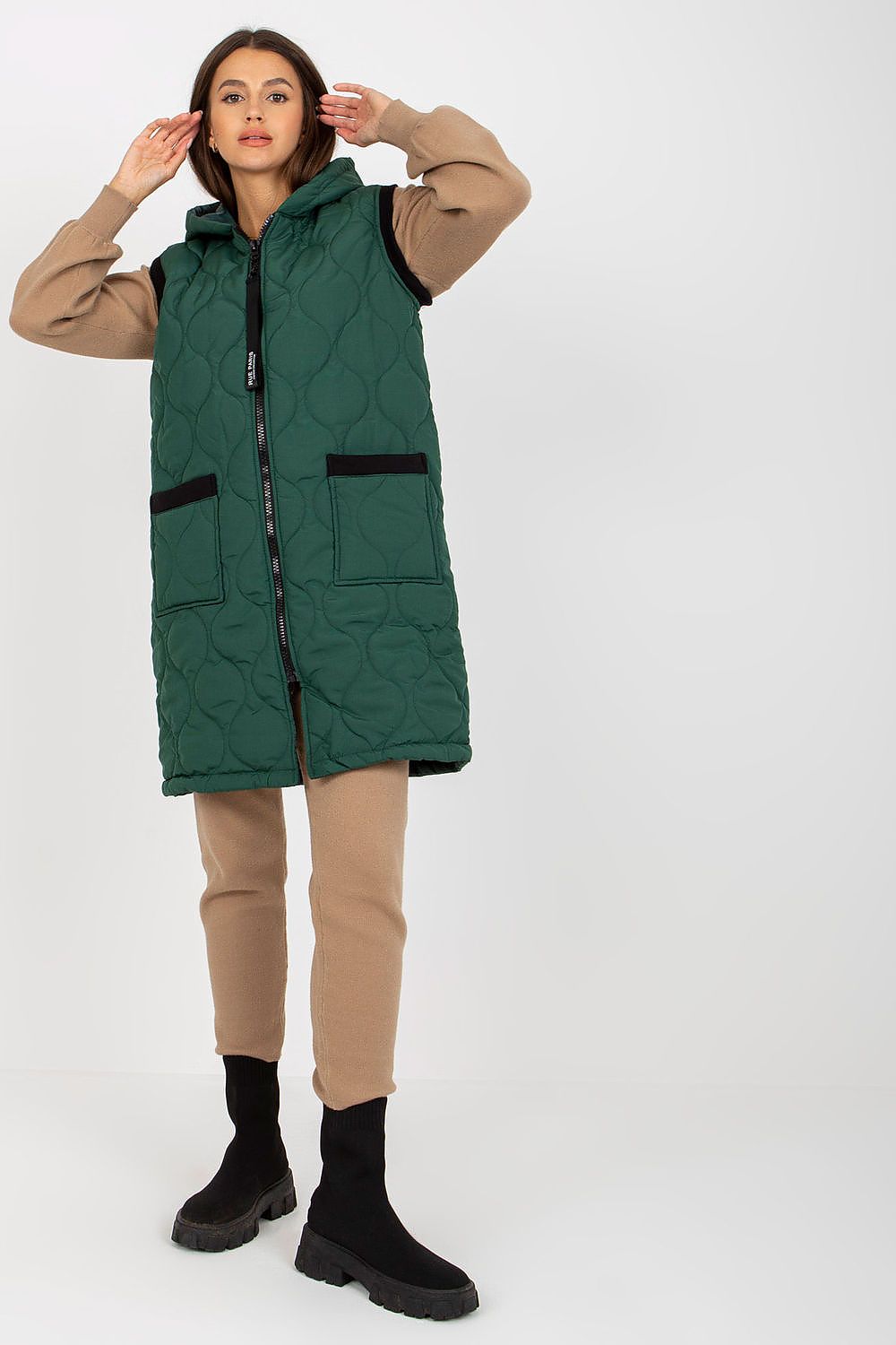vest model 170370 Rue Paris