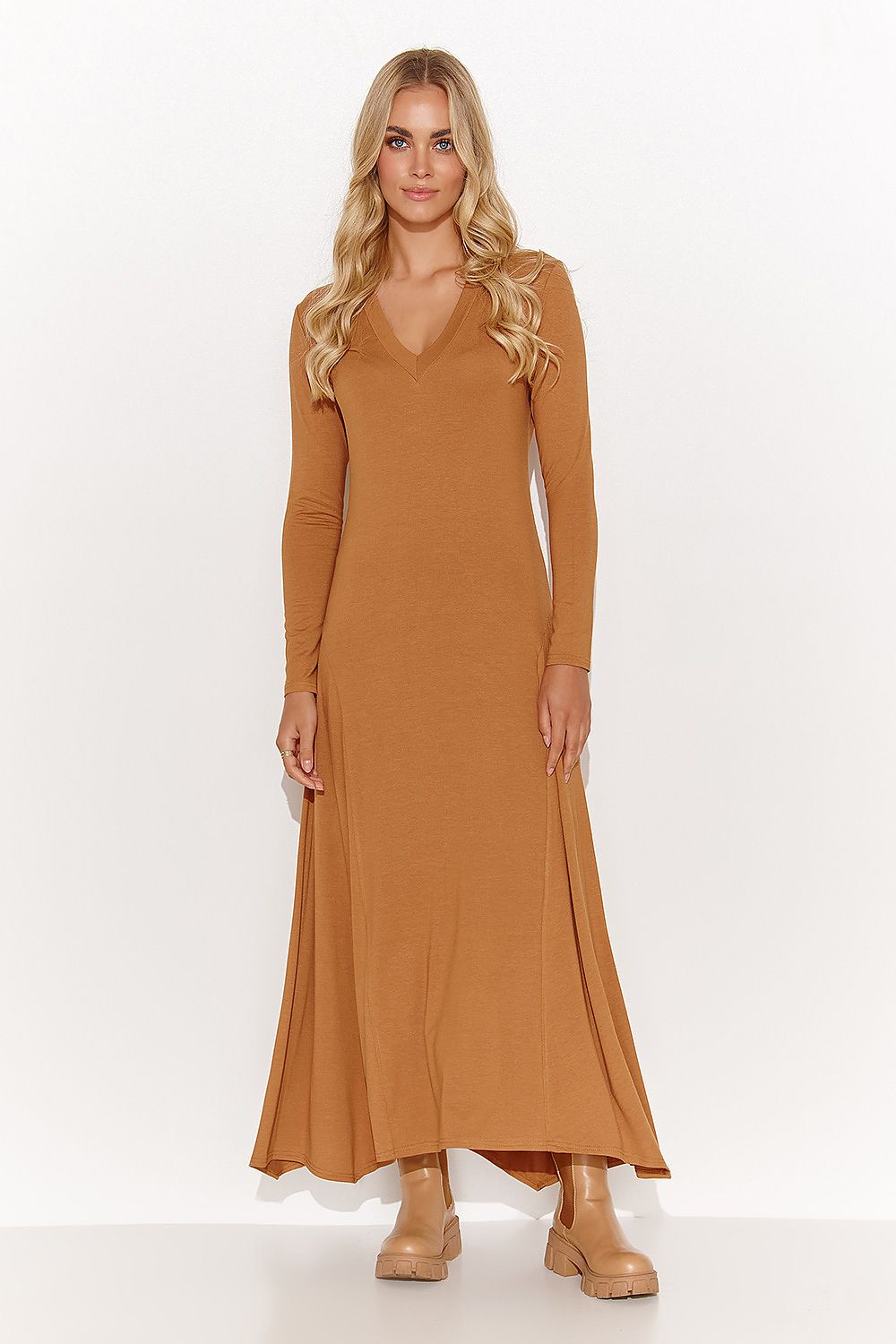 Day dress model 184389 Makadamia