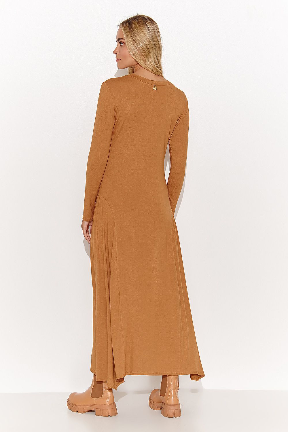 Day dress model 184389 Makadamia
