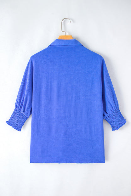 Witte boxy blouse met kraag en gesmokte mouwboorden - PrizQ
