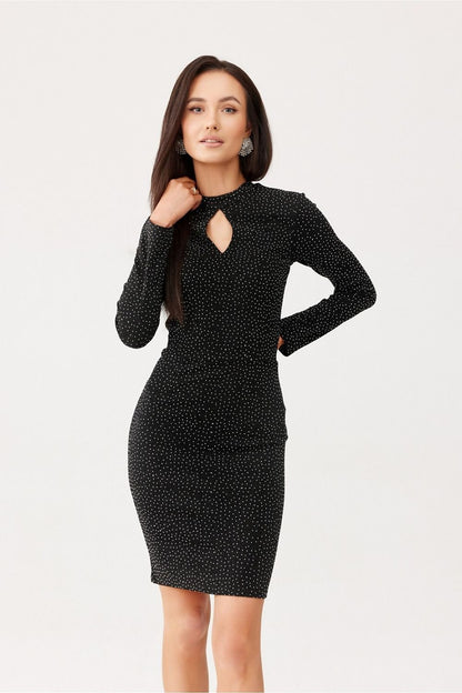 Diamond Allure mini-jurk met glinsterende strass, traanvormige halslijn en lange mouwen