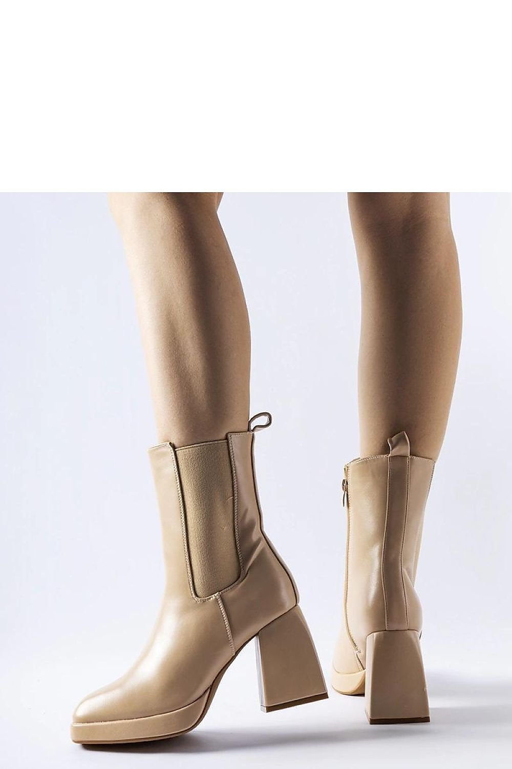 Boots on wedge heel model 204732 Solea
