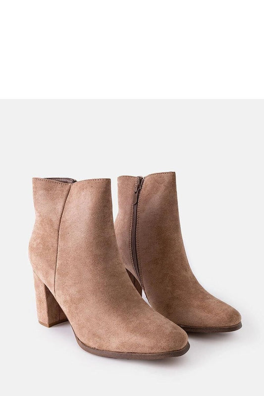 Boots on wedge heel model 204826 Solea