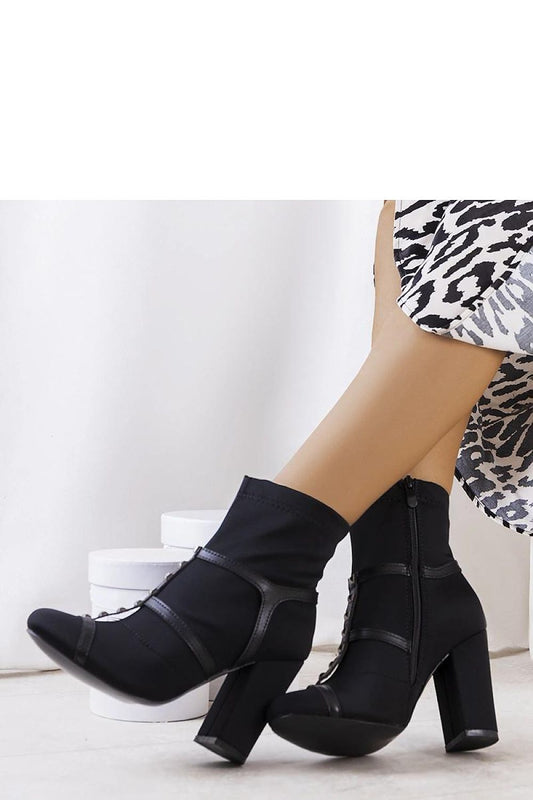 Boots on wedge heel model 204851 Solea