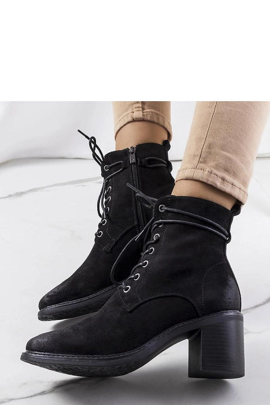 Boots on wedge heel model 204856 Solea