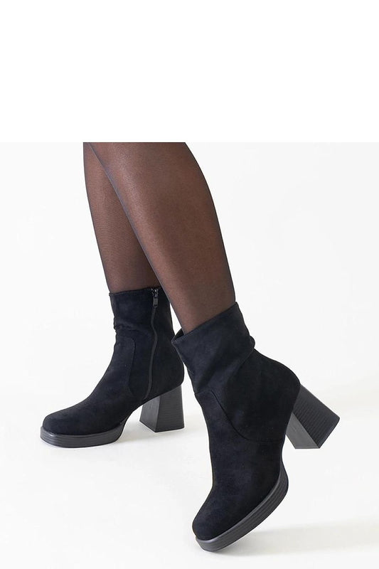 Boots on wedge heel model 205035 Solea
