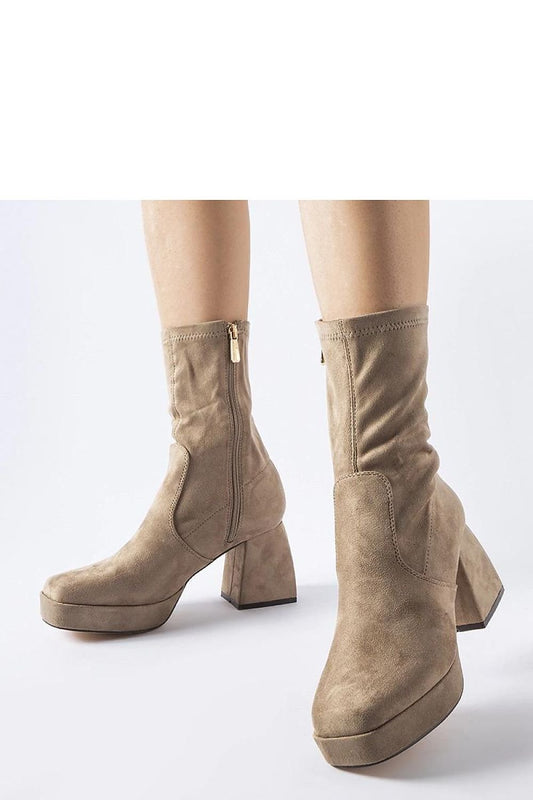 Boots on wedge heel model 205086 Solea