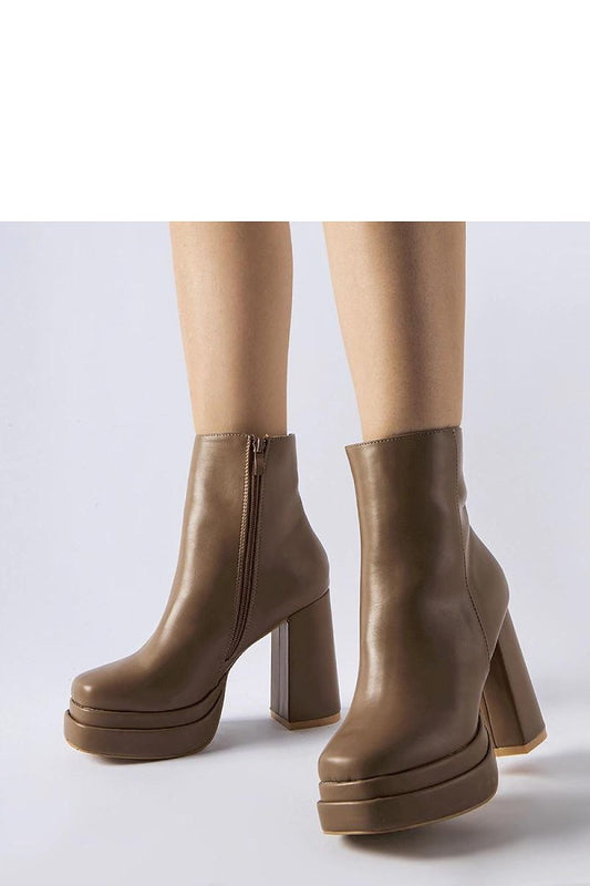 Boots on wedge heel model 205088 Solea