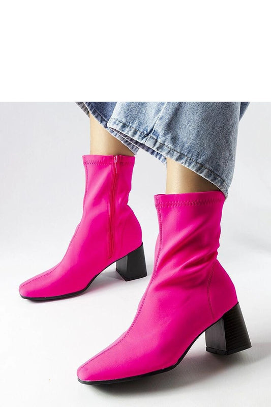 Boots on wedge heel model 205127 Solea