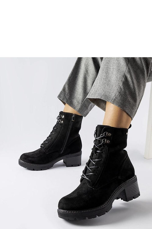 Boots on wedge heel model 205853 Solea
