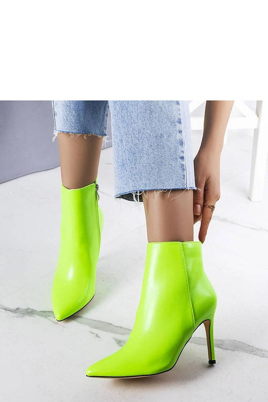 Boots on wedge heel model 205876 Solea