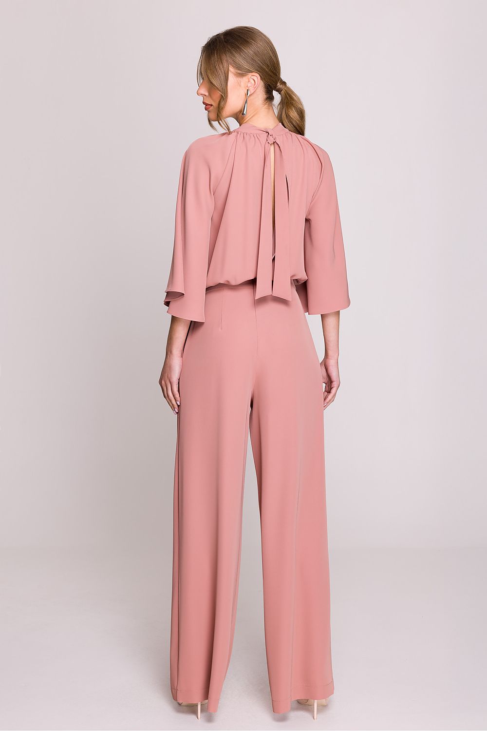 Elegante dames jumpsuit Serene Grace met kimonomouwen en wijde broekspijpen – stijlvol voor elke gelegenheid