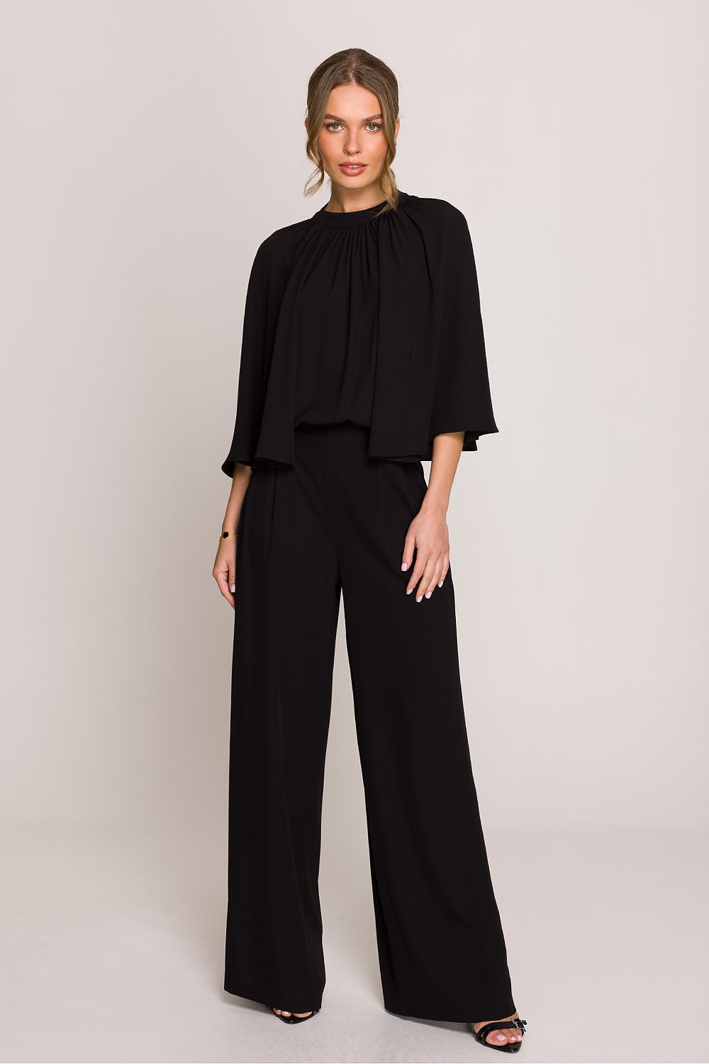 Elegante dames jumpsuit Serene Grace met kimonomouwen en wijde broekspijpen – stijlvol voor elke gelegenheid