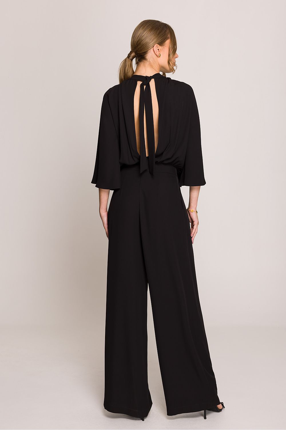 Elegante dames jumpsuit Serene Grace met kimonomouwen en wijde broekspijpen – stijlvol voor elke gelegenheid