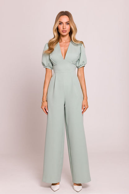 Étoile Poise – Vrouwelijke jumpsuit met diepe V-hals, pofmouwen en uitlopende broekspijpen in elegante stijl.