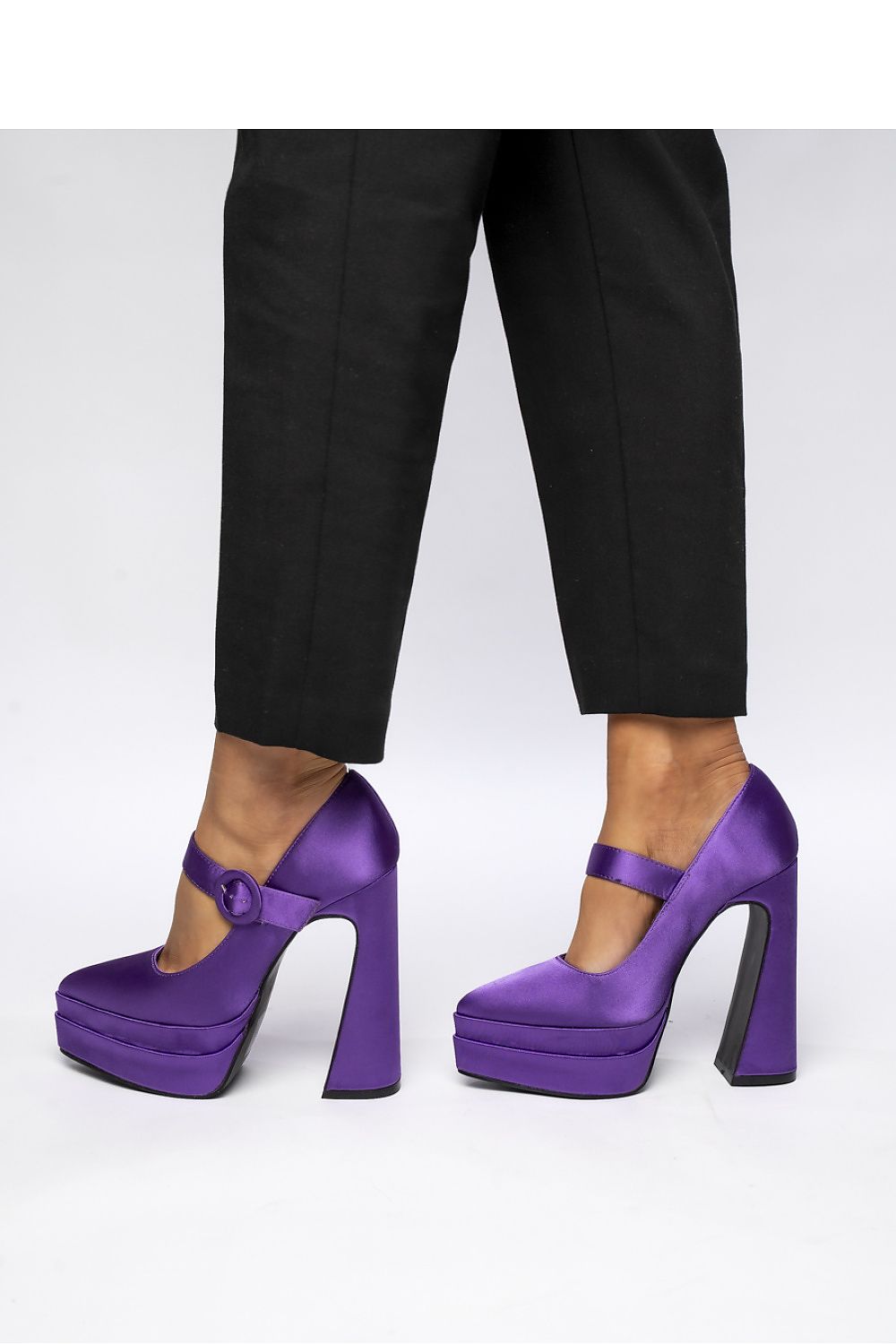  Pumps met dikke hak model 210331 Inello 