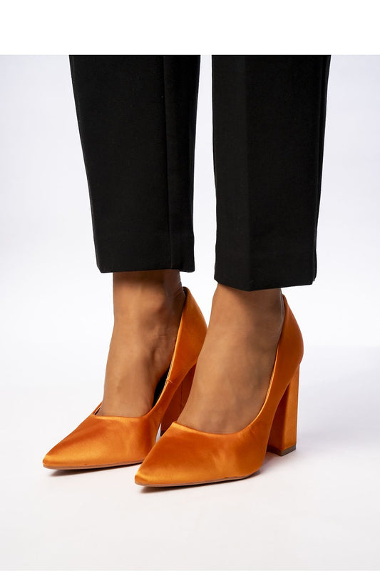  Pumps met dikke hak model 210530 Inello 