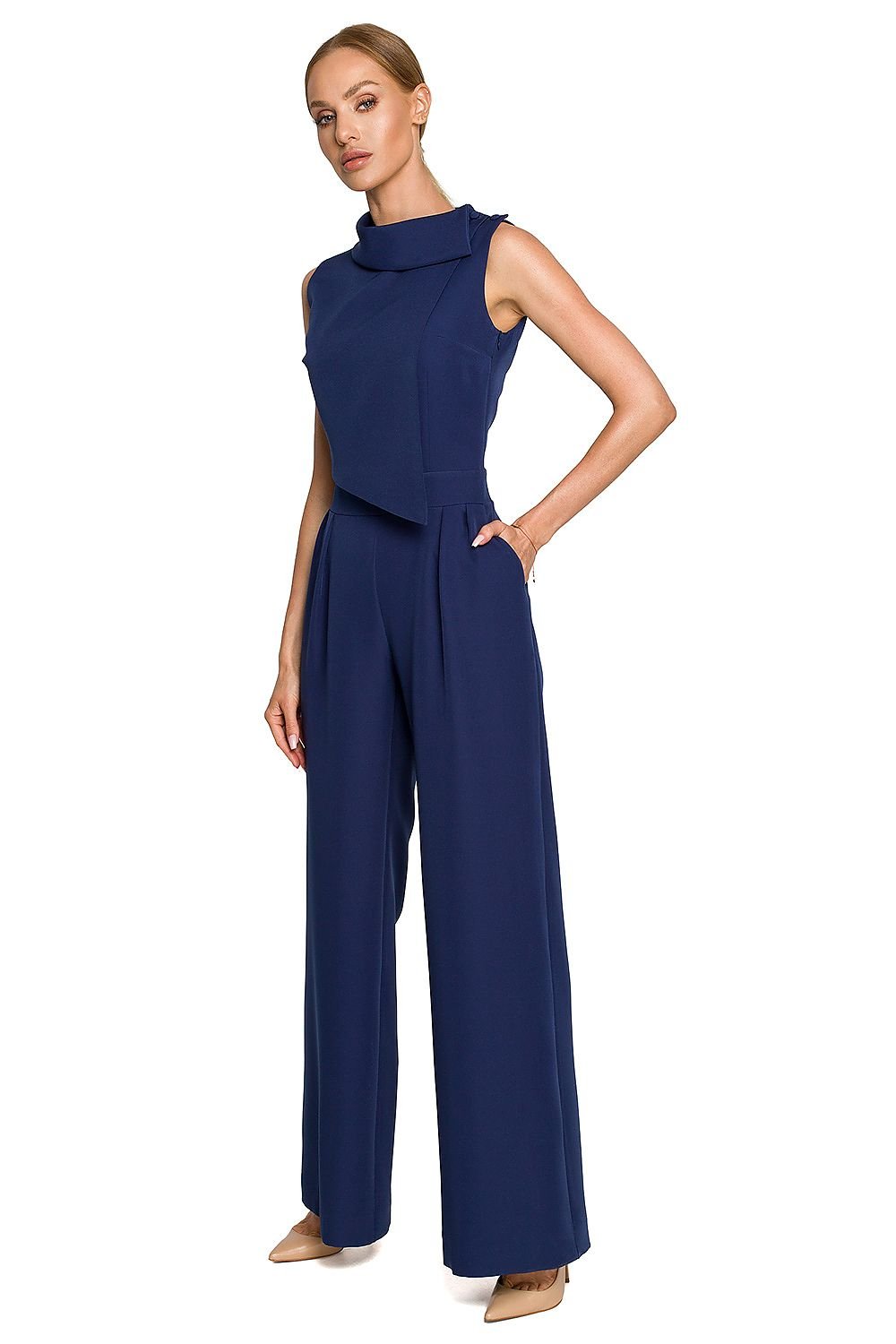 Nocturne Éclaire Jumpsuit – Vespera Edition: blauwe jumpsuit met wijde broekspijpen en decoratieve schoudersluiting voor avondgelegenheden.